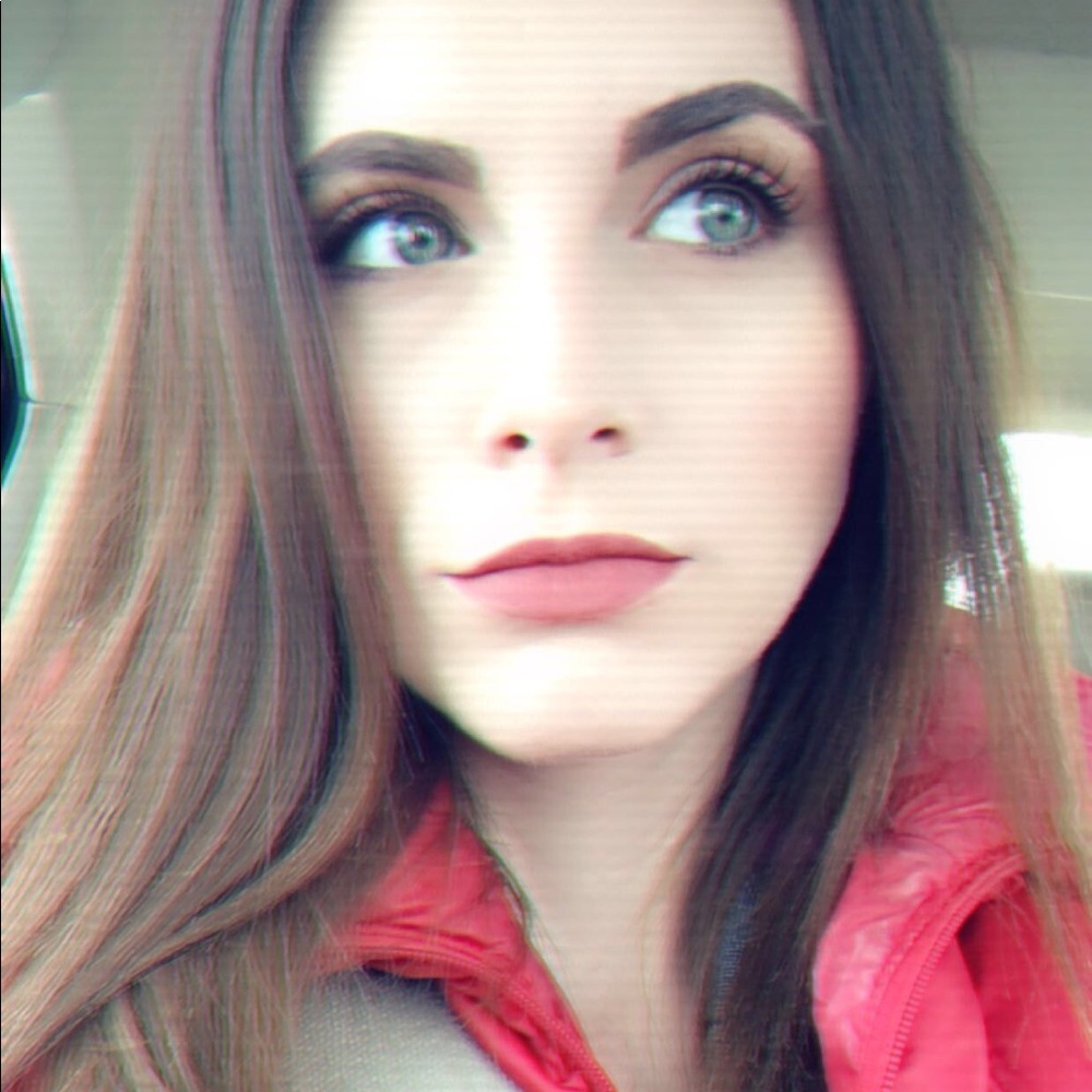 Meet your Posher, Haley